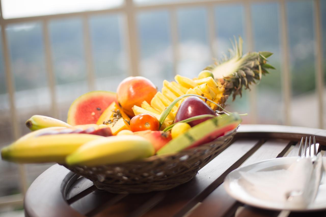 Sandriana Lake View Hotel Kandy Bagian luar foto